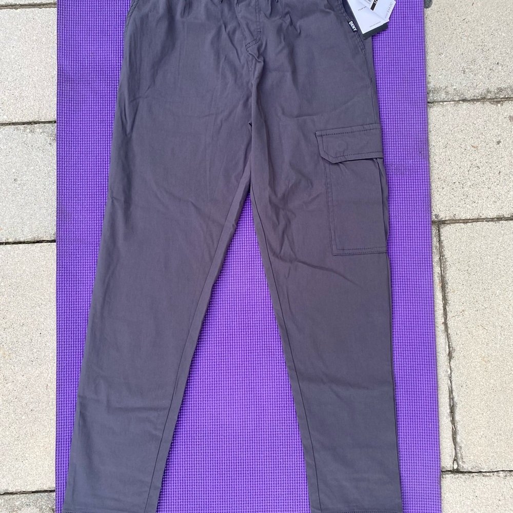 NWT DKNY boys active wear pants in forged iron, sz 14/16.